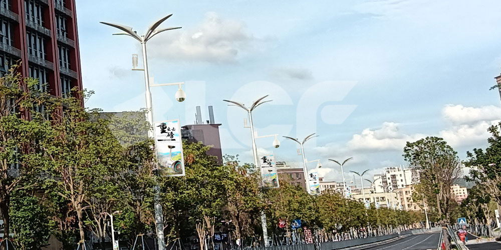 深圳寶安智慧燈桿項(xiàng)目.jpg 深圳寶安智慧燈桿項(xiàng)目.jpg