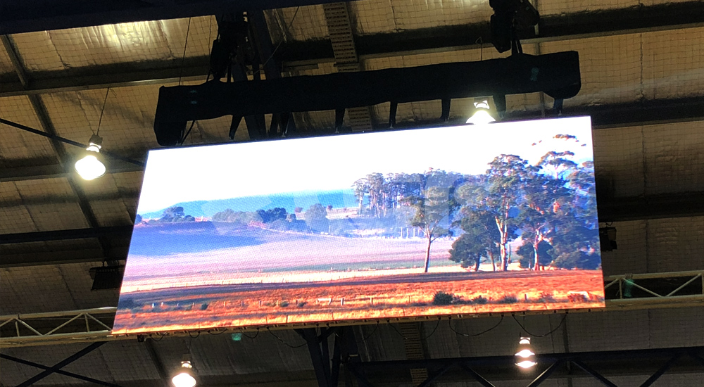 澳大利亞塔斯馬尼亞球場(chǎng)2.jpg 澳大利亞塔斯馬尼亞球場(chǎng)2.jpg