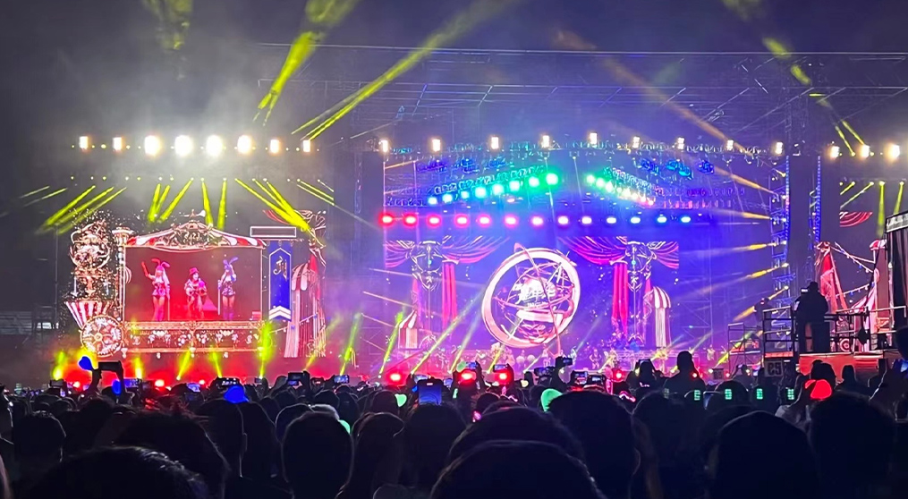 悟空體育LED冰屏和熒光棒系列產(chǎn)品“嗨爆”周杰倫悉尼演唱會(huì)！