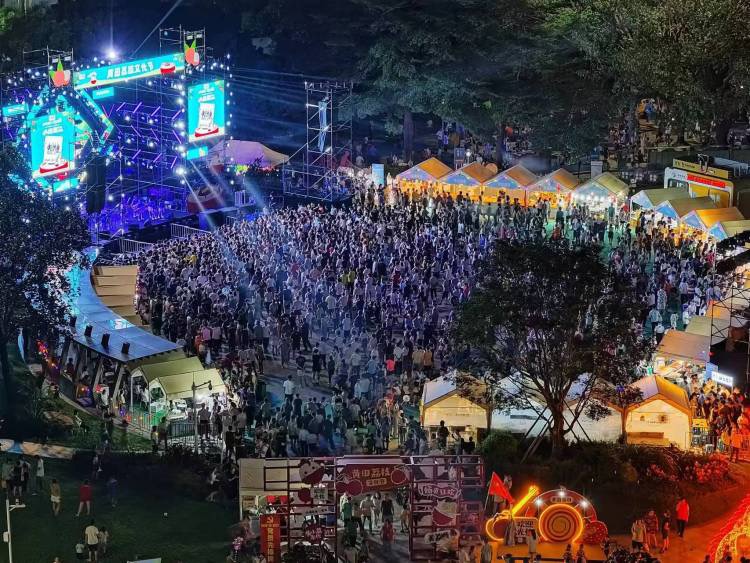 寶安區(qū)領(lǐng)導(dǎo)一行 寶安區(qū)領(lǐng)導(dǎo)一行